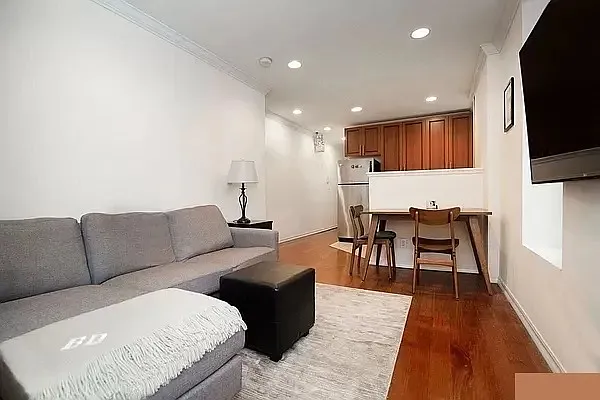 Rented by Winzone Realty Inc | media 2