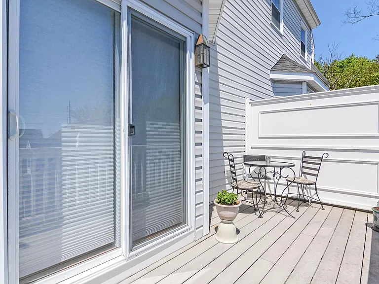 109 Salem St #205 — Photo 34