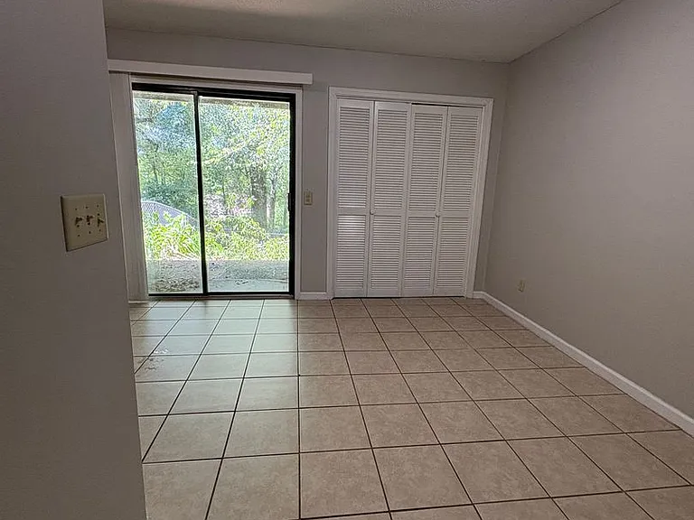 224 Edith Way — Photo 11