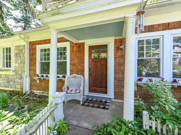 W4891 White Oak ROAD, Williams Bay, WI 53191