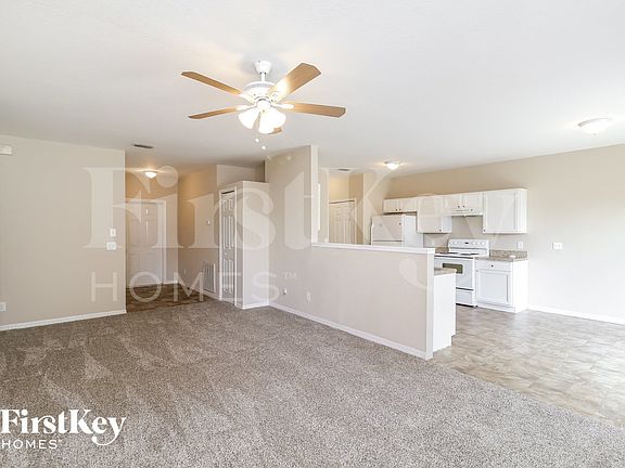 2nd image of 2067 N Chamberlain Blvd