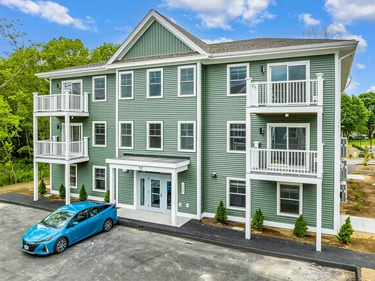 Winchester Woods Apartments — Photo 32