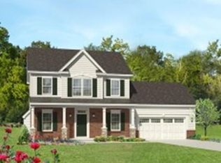 8 Bardwell St, Belchertown, MA 01007