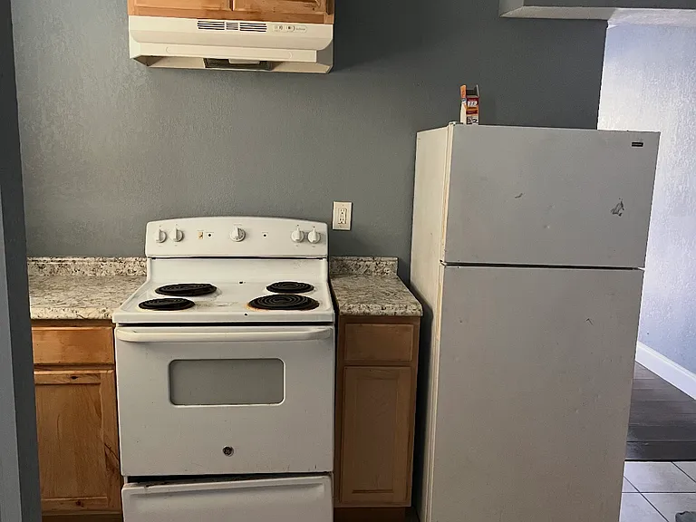 1405 Windle St — Photo 3