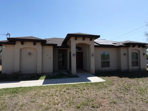 110 N Tejas Ave, Encinal, TX 78019