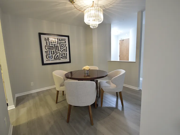 3004 Glenmore Ave #104 — Photo 13