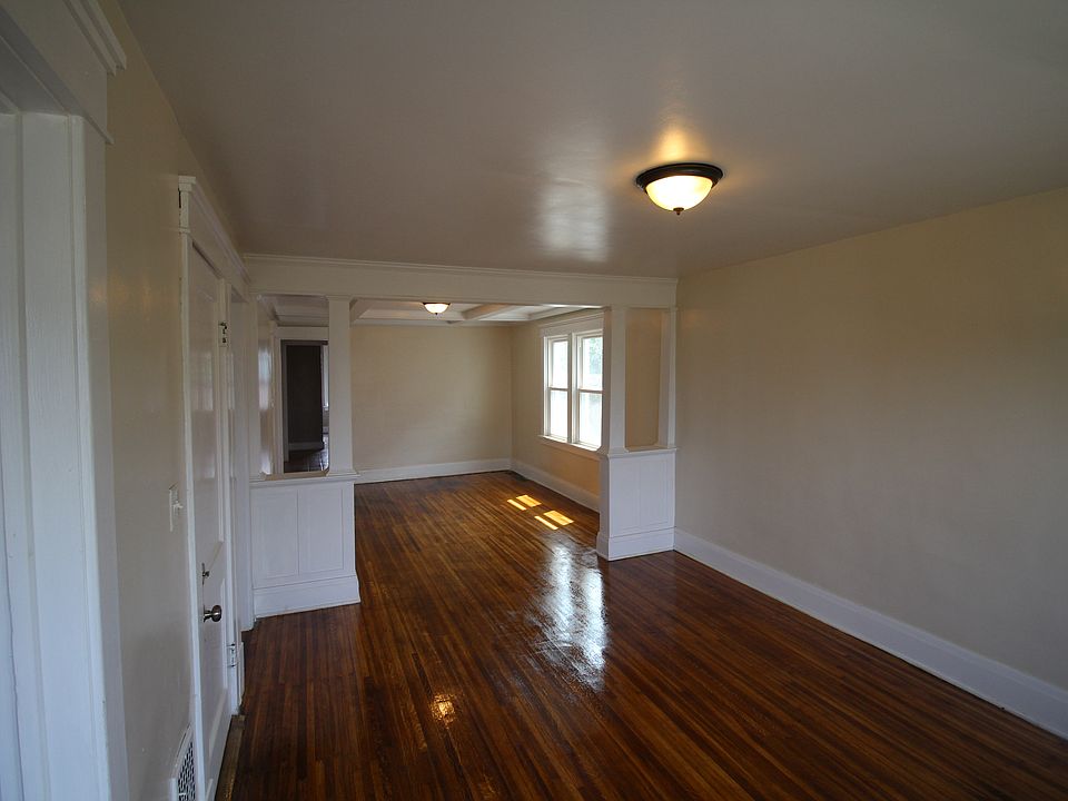 1st image of 101 Baxter St #2