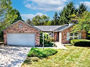 233 Creekview Cir, Mooresville, IN