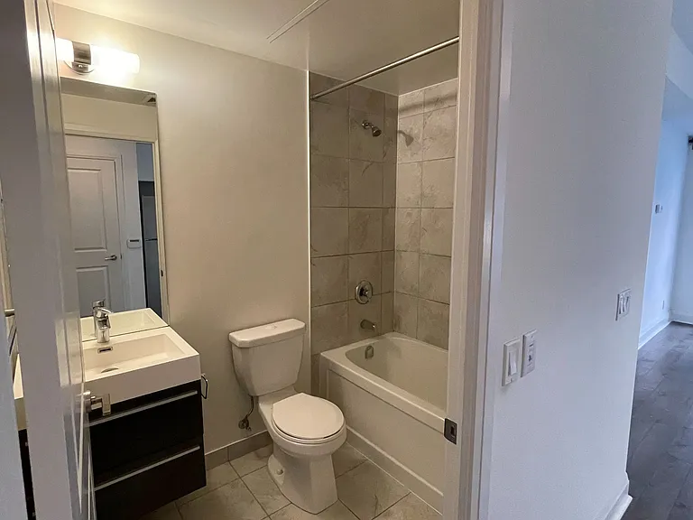 17 Zorra St #910 — Photo 8