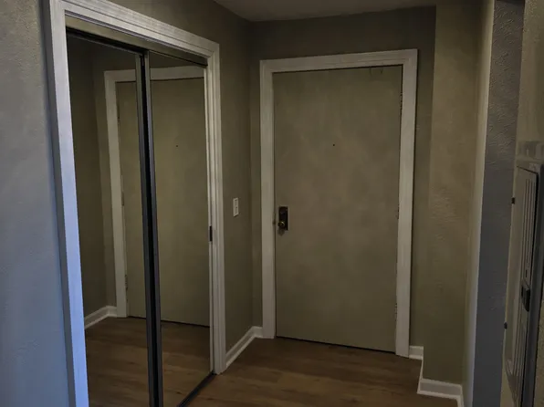 1 Renaissance Pl Unit 917, Palatine, IL 60067