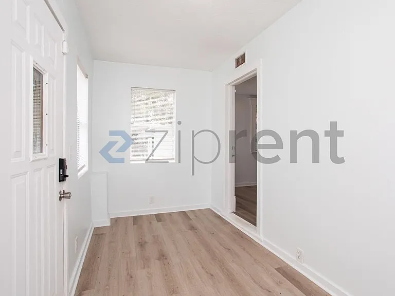 2184 W 45th St — Photo 4