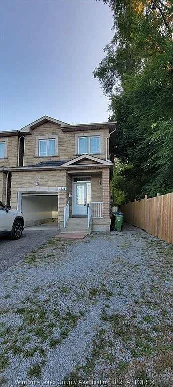 5 bed, 2.5 bath, $3,800 — Photo 1