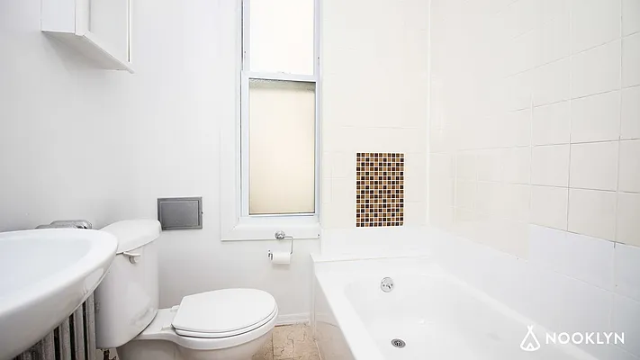 Rented by Nooklyn NYC LLC | media 22