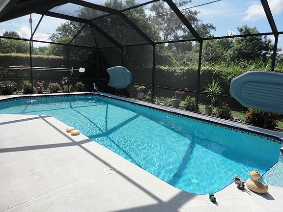 2nd image of 844 SE Evergreen