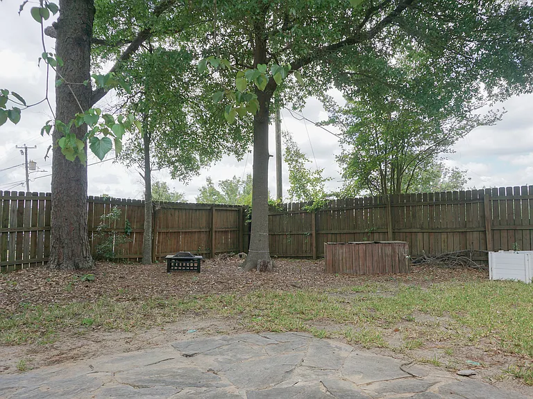 212 Ladue Ave — Photo 31