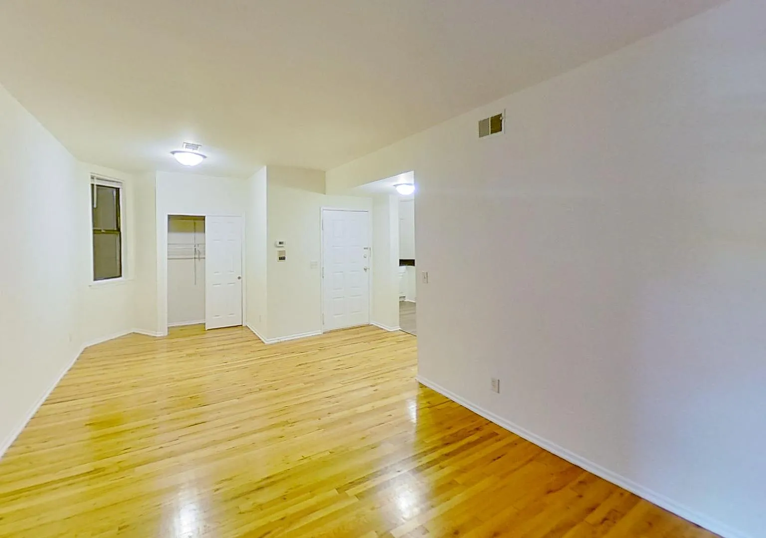 211 Washington Street — Photo 1