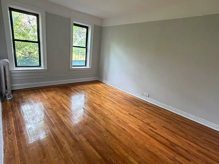 9 Seaman Ave #F — Photo 6