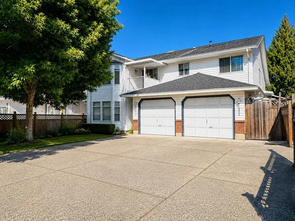6722 124th St, Surrey, BC V3W 0Z7