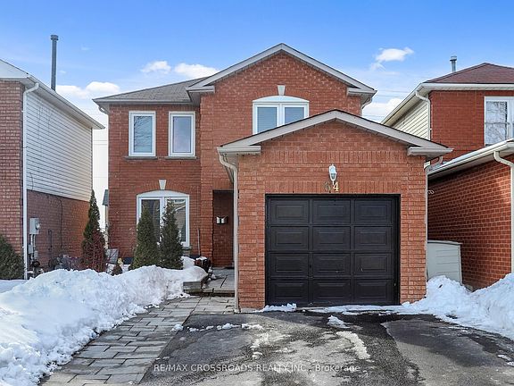2nd image of 64 Sable Cres