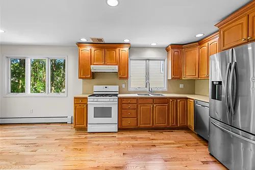185 Martin Ave Photo 1