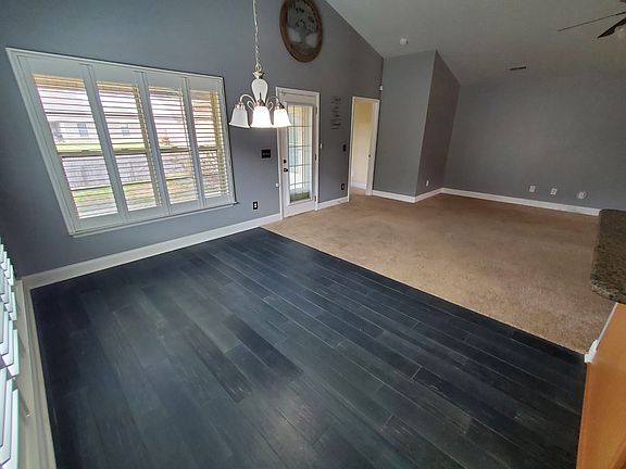 5th image of 2466 Bell Manor Dr SW