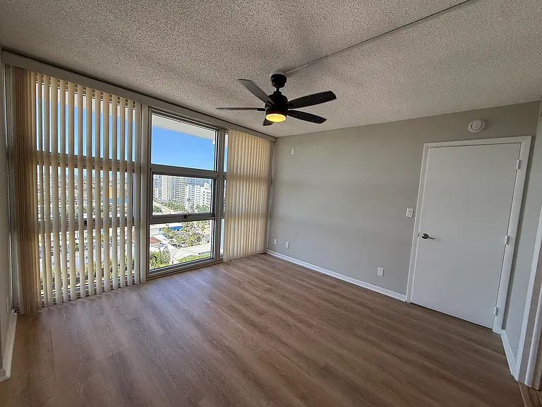 531 N Ocean Blvd #1805 — Photo 22