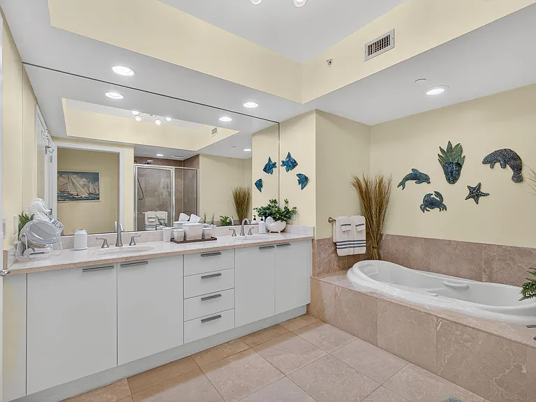 2640 Lake Shore Dr #1716 — Photo 69