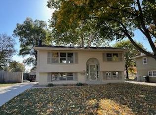 4402 Phoenix St, Ames, IA 50014