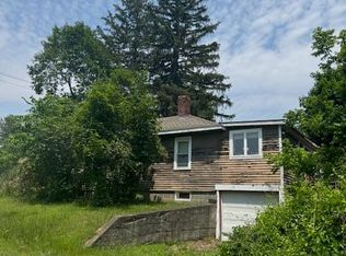 386 N Plain Rd, Great Barrington, MA 01230
