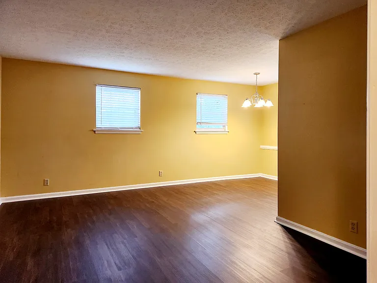 9345 Taylorsville Rd #13 — Photo 7