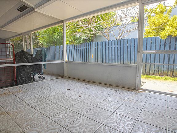 5th image of 2432 Sherman Street