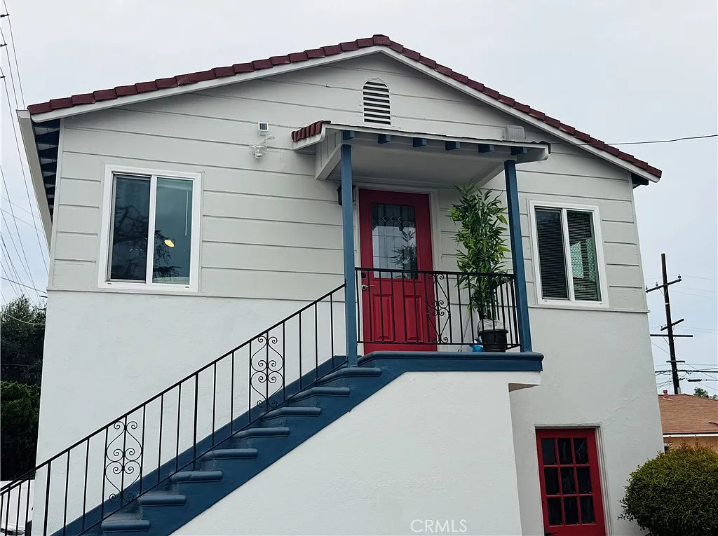 2 bed, 913 sqft, $2,800 — Photo 2