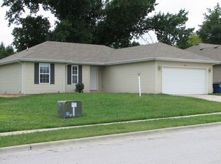 1039 S Missouri Ave, Springfield, MO 65807