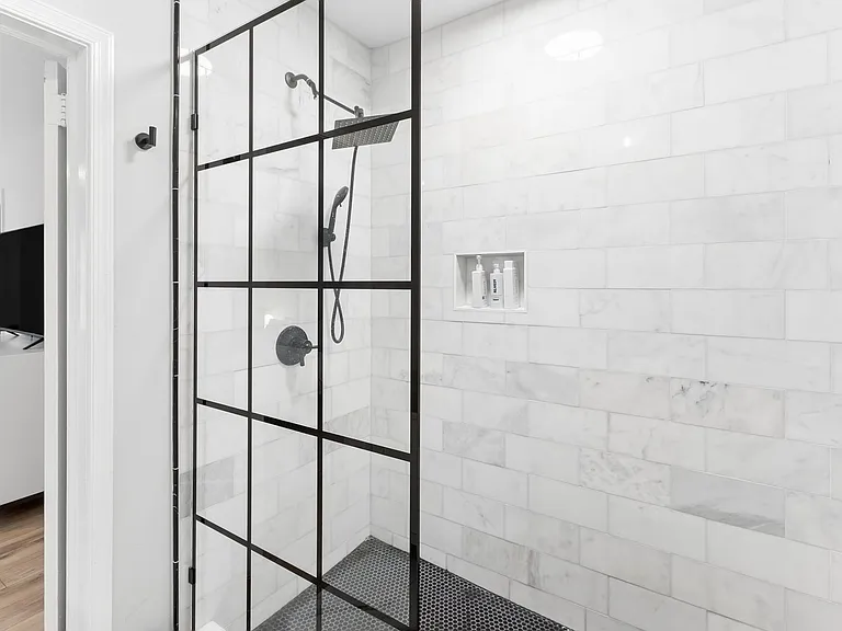 910 Baldwin Ave — Photo 11