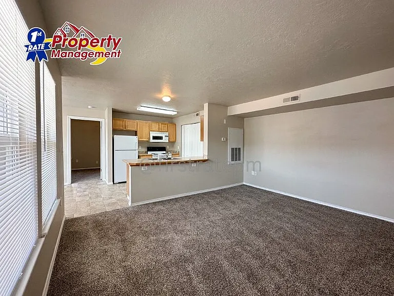 11884 W Cloverbrook Ln #201 — Photo 9