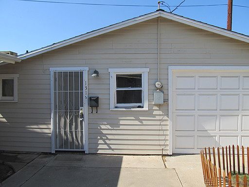 1st image of 131 1/2 E River Ave