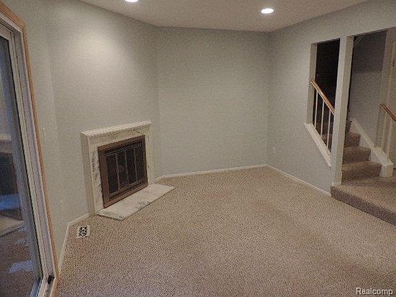3rd image of 5713 Whitfield Dr #544