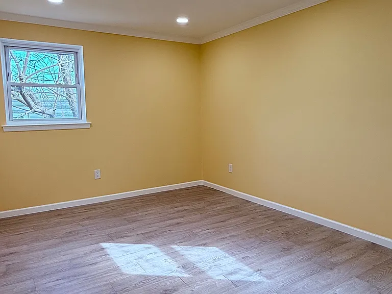 460 Parlin St #1 — Photo 8