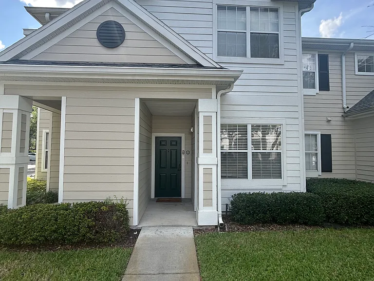 417 Southern Pecan Cir #101 — Photo 2