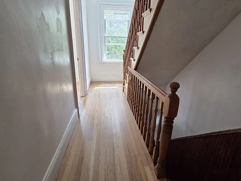 56 Pinckney St #3 — Photo 10