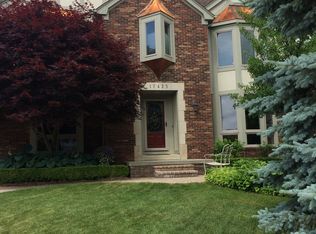 17423 Cameron Dr, Northville, MI 48168