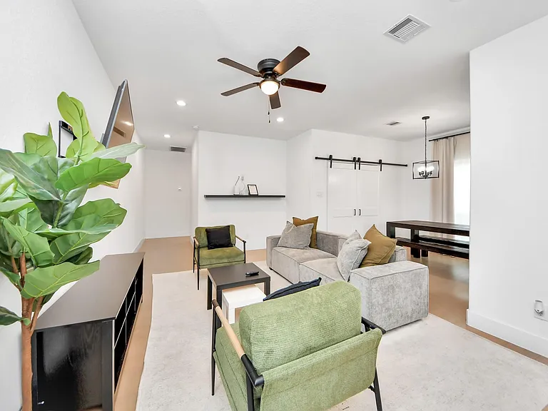 5774 Heron Dr #B — Photo 4