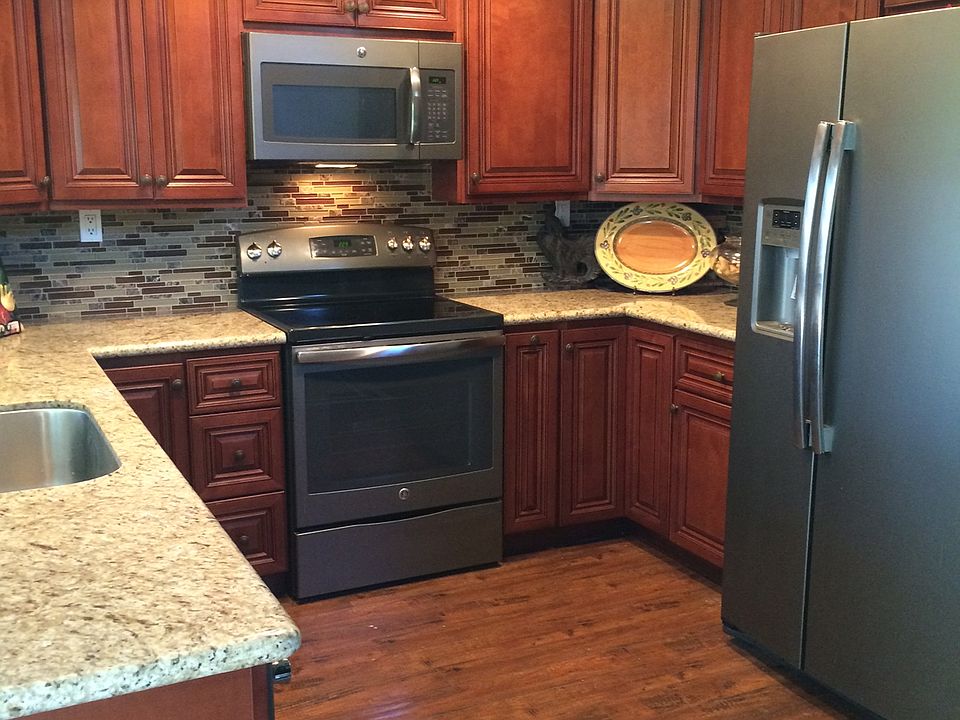 2nd image of 1102 Pampas Ln