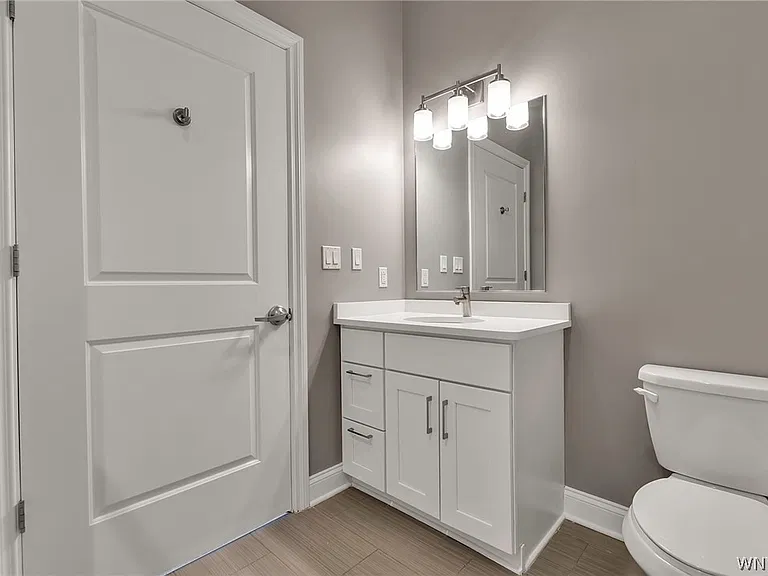 251 Main St #404 — Photo 19