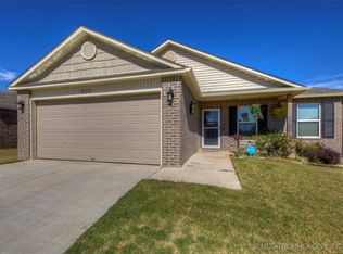 8313 E 162nd St S, Bixby, OK 74008