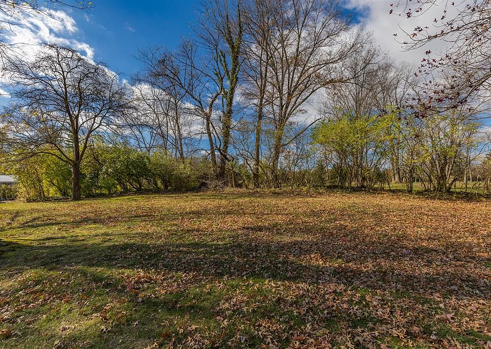 2nd image of 6615A Kugler Mill Rd