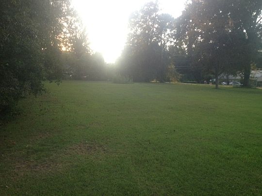 5th image of 101 Elaine St