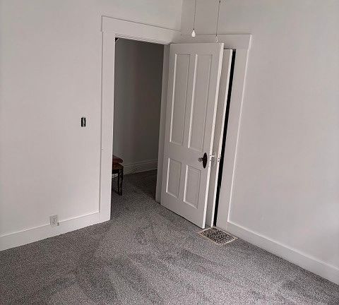 5th image of 318 S State St #2