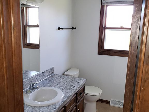 3rd image of 2723 Nolan Ave NW