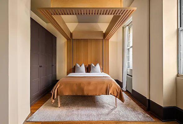 Bedroom, photo 1